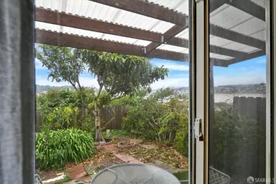 2067 Thomas Avenue, San Francisco, CA 94124 - Photo 26
