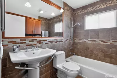 6862 Ridgewood Drive, Oakland, CA 94611 - Photo 18