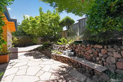 6862 Ridgewood Drive, Oakland, CA 94611 - Photo 2