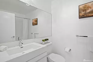 946 Stockton St, San Francisco, CA 94108 - Photo 32