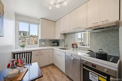 946 Stockton Street #9E, San Francisco, CA 94108 - Photo 12