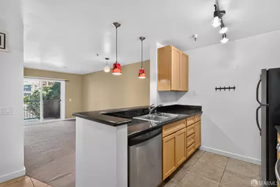 6400 Christie Avenue #5109, Emeryville, CA 94608 - Photo 6