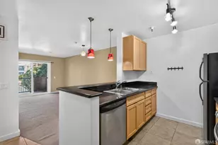 6400 Christie Ave, Emeryville, CA 94608 - Photo 6
