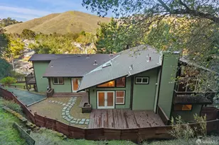 305 Lindsey Dr, Martinez, CA 94553 - Photo 2