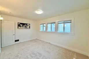 527 Zorah St, Oakland, CA 94606 - Photo 14