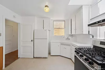 31 Middlefield Drive, San Francisco, CA 94132 - Photo 14