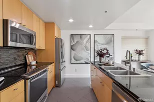 1388 Gough St, San Francisco, CA 94109 - Photo 2