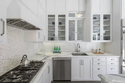 2023 Pacific Avenue, San Francisco, CA 94109 - Photo 14