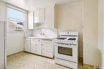 390 Teddy Avenue, San Francisco, CA 94134 - Photo 18