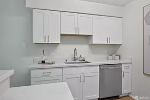 3001 Los Prados St, San Mateo, CA 94403 - Photo 10