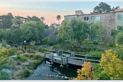 135 Red Rock Way #203L, San Francisco, CA 94131 - Photo 2