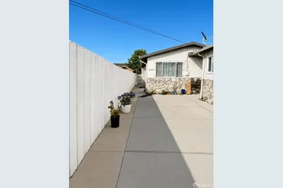 8422 B Street, Oakland, CA 94621 - Photo 2