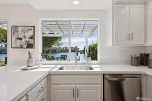 860 Newport Cir, Redwood City, CA 94065 - Photo 20
