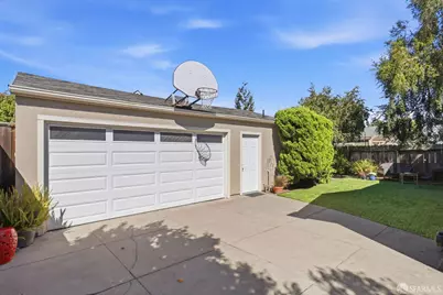 828 Laurel Avenue, Burlingame, CA 94010 - Photo 34