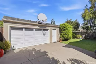 828 Laurel Ave, Burlingame, CA 94010 - Photo 34