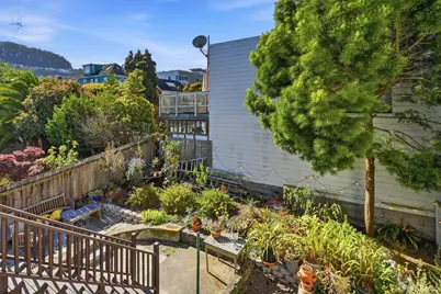 445 Lawton Street, San Francisco, CA 94122 - Photo 14
