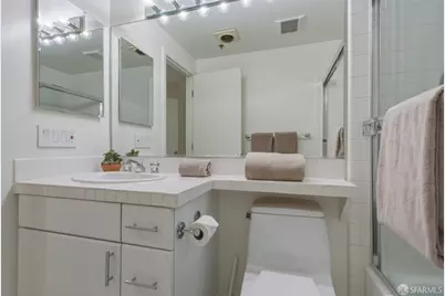 111 Chestnut Street #402, San Francisco, CA 94111 - Photo 20