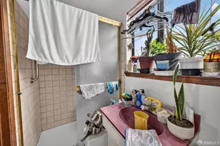 358 London St, San Francisco, CA 94112 - Photo 28