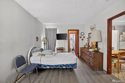 358 London Street, San Francisco, CA 94112 - Photo 22