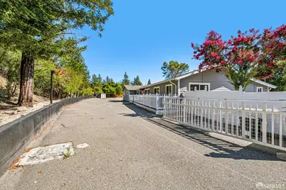 4 Bates Boulevard, Orinda, CA 94563 - Photo 4