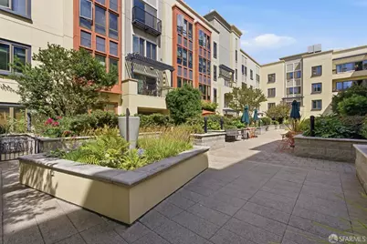 438 W Grand Ave Avenue #414, Oakland, CA 94612 - Photo 24