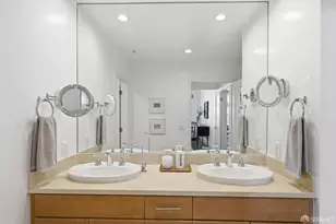 438 W Grand Ave Ave, Oakland, CA 94612 - Photo 22