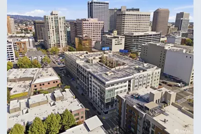 438 W Grand Ave Avenue #414, Oakland, CA 94612 - Photo 34