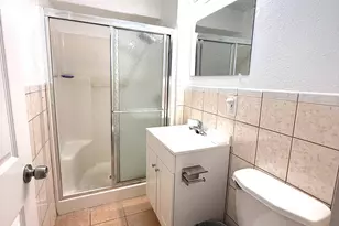 737 London St, San Francisco, CA 94112 - Photo 4