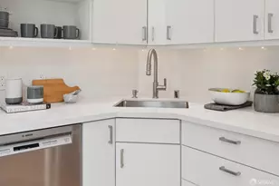 61-61A Diamond St, San Francisco, CA 94114 - Photo 20