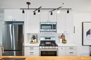 990 Duncan St, San Francisco, CA 94131 - Photo 10