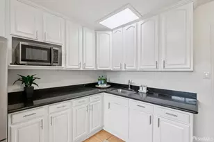1320 Hawes St, San Francisco, CA 94124 - Photo 8