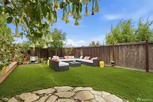 36 Gladys St, San Francisco, CA 94110 - Photo 8