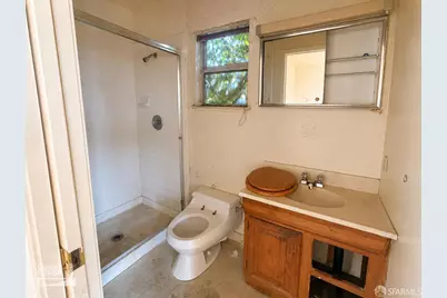 7400 Fresno Street, Oakland, CA 94605 - Photo 10