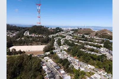44 Dellbrook Avenue, San Francisco, CA 94131 - Photo 32