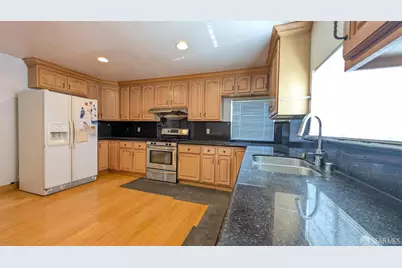 1003-1005 E 11th Street, Oakland, CA 94606 - Photo 14