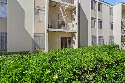 35 Lottie Bennett Lane #4, San Francisco, CA 94115 - Photo 2