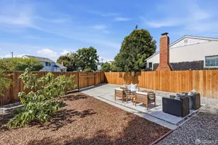 1103 Birch Ave, San Mateo, CA 94402 - Photo 38