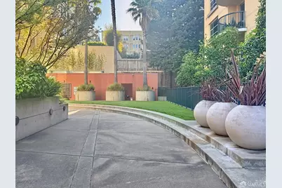 1800 Washington Street #816, San Francisco, CA 94109 - Photo 32