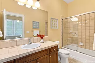 40 Palomar Oaks Ln, Redwood City, CA 94062 - Photo 24