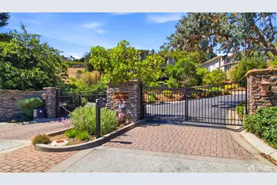 40 Palomar Oaks Lane, Redwood City, CA 94062 - Photo 2