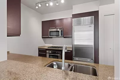 425 1st Street #1107, San Francisco, CA 94105 - Photo 10