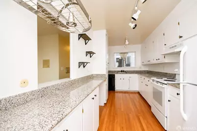 477 Burnett Avenue, San Francisco, CA 94131 - Photo 34