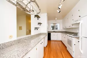 477 Burnett Ave, San Francisco, CA 94131 - Photo 34