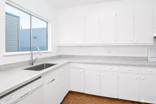 477 Burnett Ave, San Francisco, CA 94131 - Photo 44