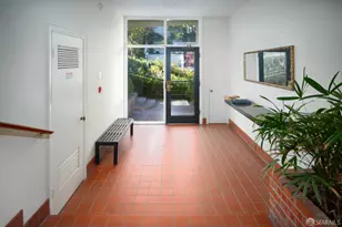1025 Lombard St, San Francisco, CA 94109 - Photo 20