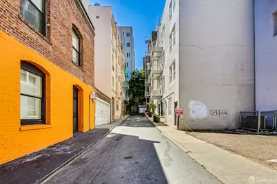 10 Brooklyn Place, San Francisco, CA 94108 - Photo 16