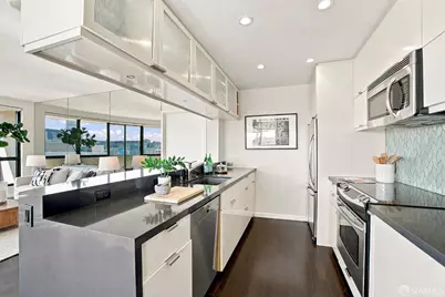 300 3rd Street #1014, San Francisco, CA 94107 - Photo 12