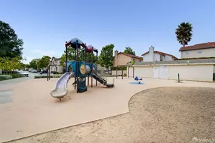 15490 Goldeneye Ct, San Leandro, CA 94579 - Photo 32