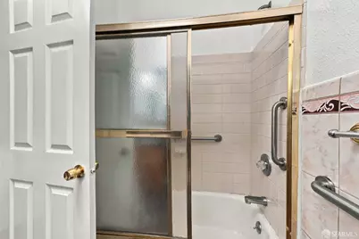 411 Vienna Street, San Francisco, CA 94112 - Photo 24