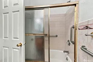 411 Vienna St, San Francisco, CA 94112 - Photo 24